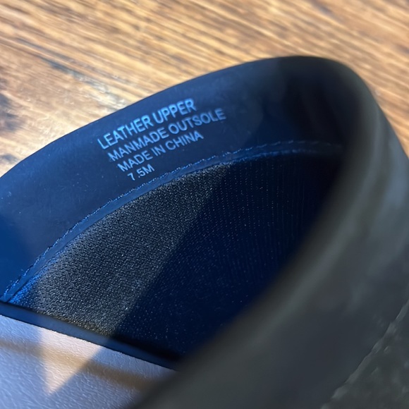 Ann Taylor Loft Black Suede Clogs in size 7.5 never worn - Picture 4 of 7